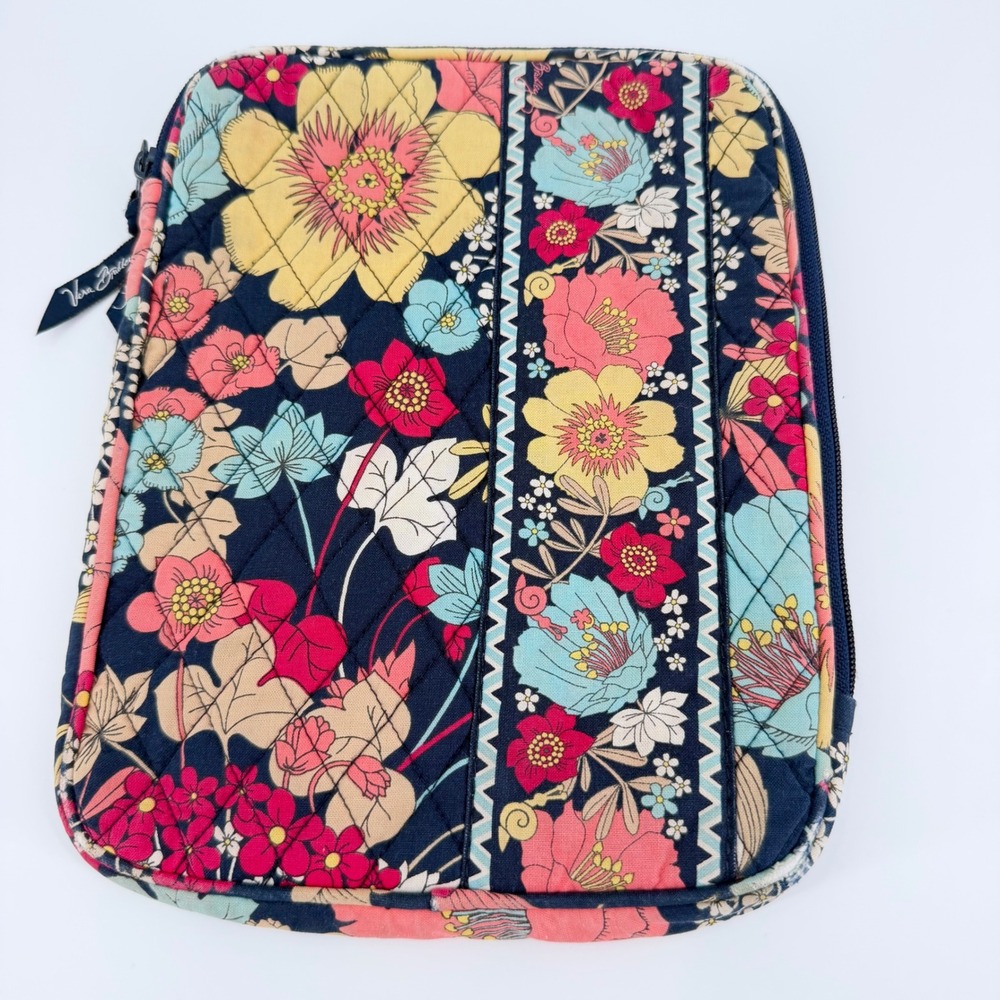 Vera Bradley Happy Snails Tech Sleeve Tablet iPad Case Retired Fall 2011 Floral